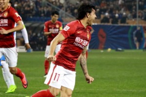 皇冠体育-亚冠赛程吃紧，勒沃库森转会期战术微调，质疑声仍在，更衣室氛围转暖的简单介绍